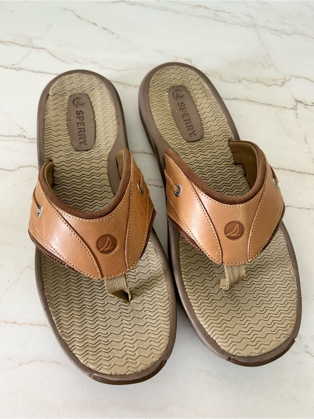 Sperry Men’s Brown Leather Thong Sandals